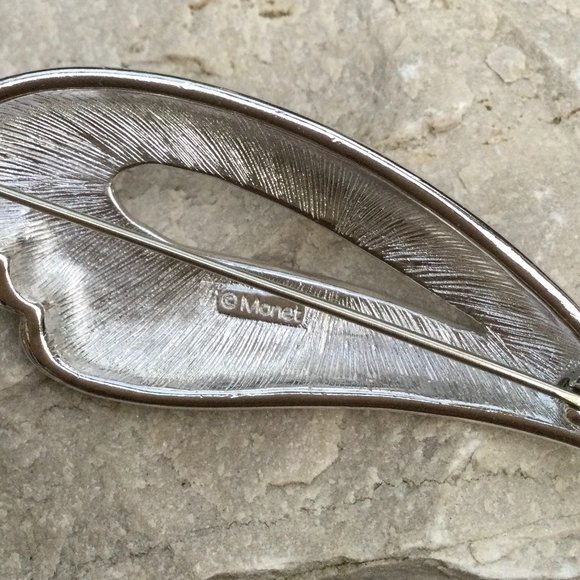 Monet Enamel Leaf Brooch/Pin - Picture 8 of 8